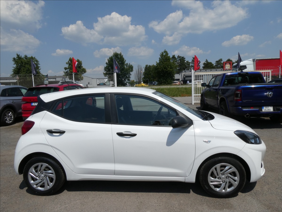 hyundai-i10-1-0-i-49kw-1-majitel-dph-cr - 8