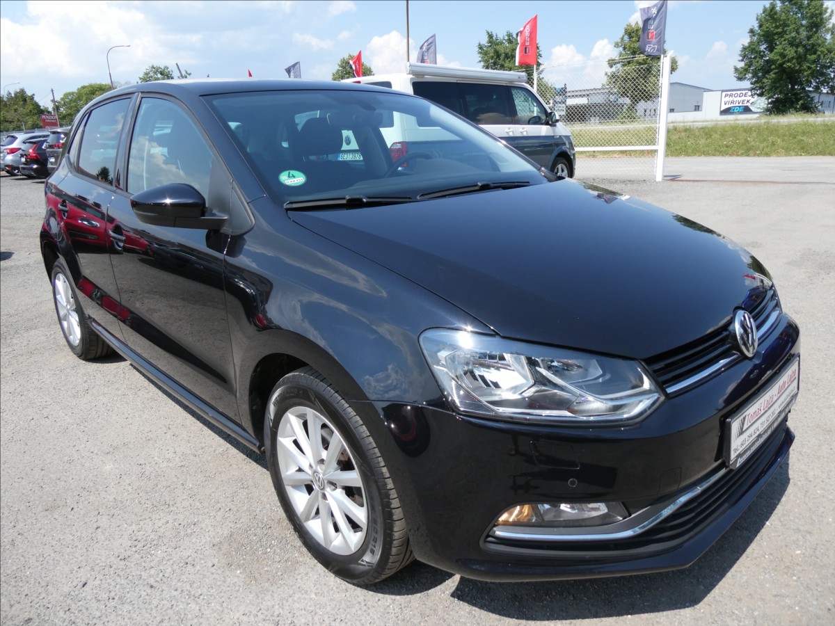 Volkswagen Polo 1,2 TSi 66kW serviska, 2x kola