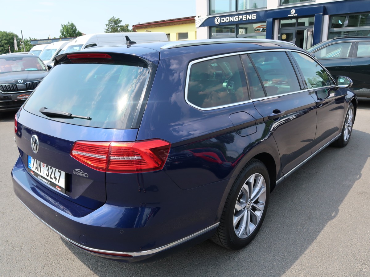 volkswagen-passat-2-0-tdi-110kw-1majcr-highline - 2
