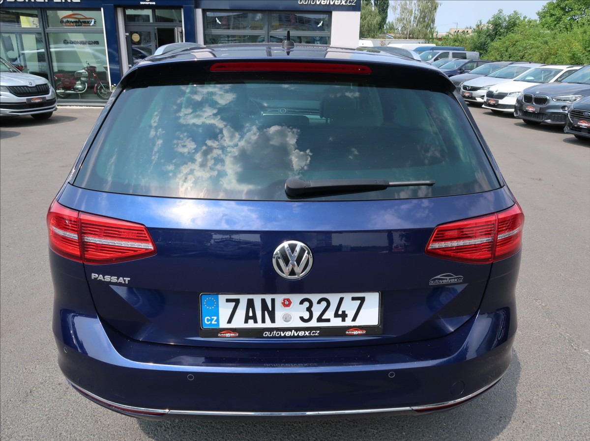volkswagen-passat-2-0-tdi-110kw-1majcr-highline - 7