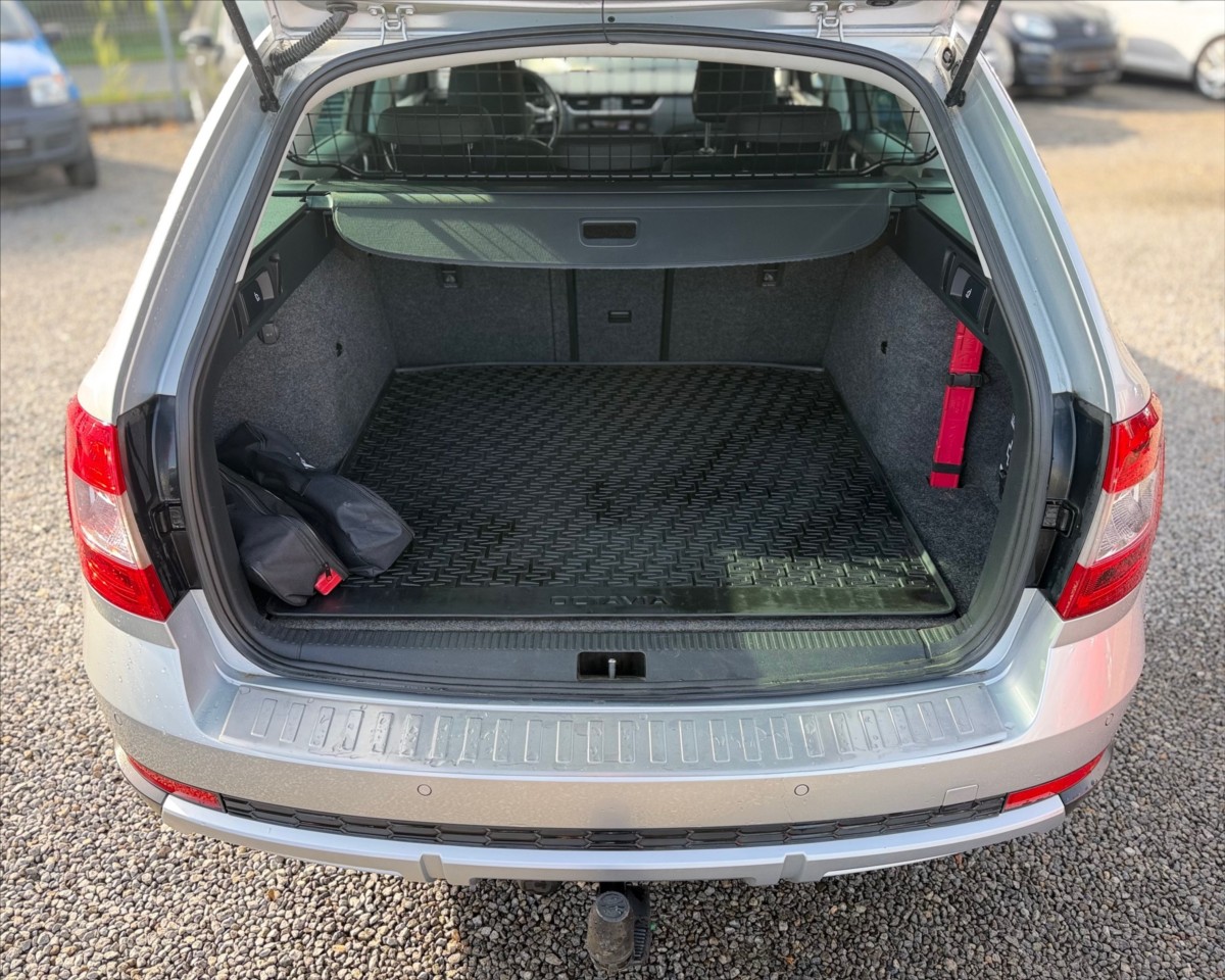 skoda-octavia-2-0-tdi-scout-4x4 - 8