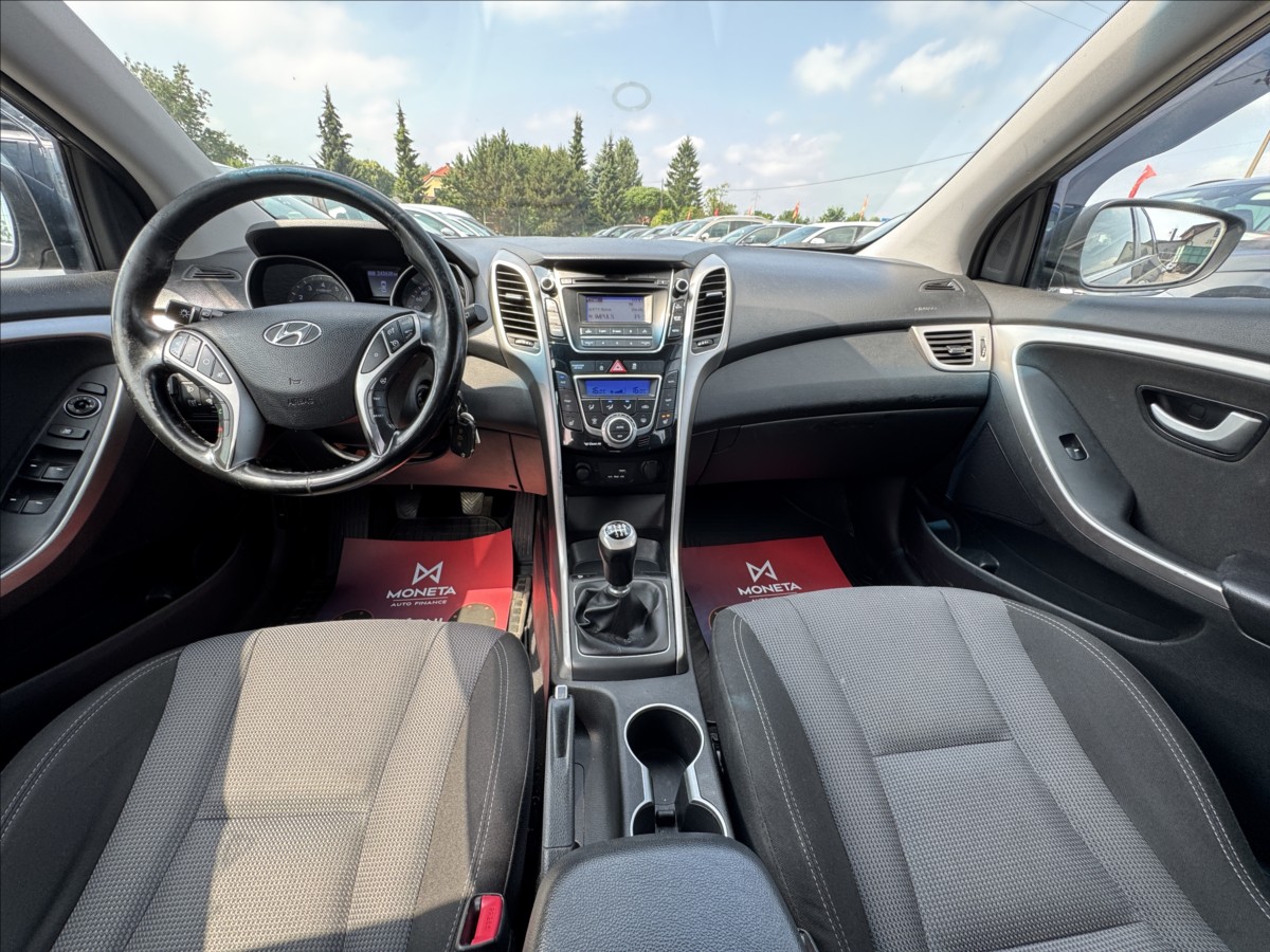 hyundai-i30-1-6-i-88kw-lpg-2035-vyhrev - 9