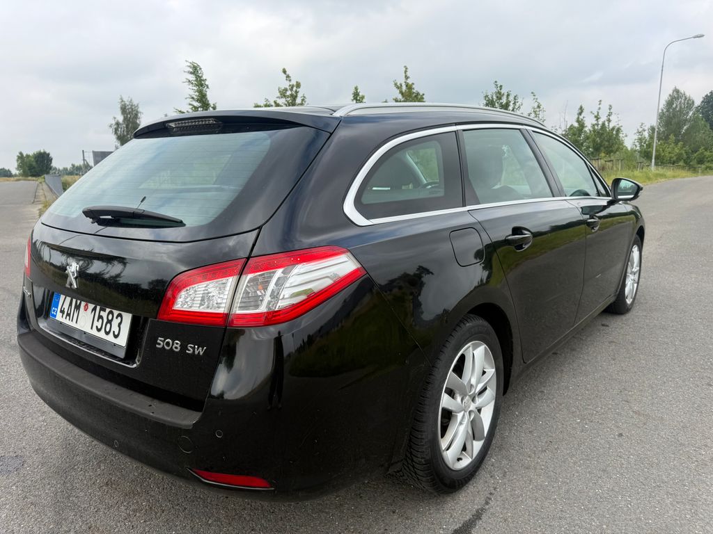 peugeot-508-sw-automaticka-prevodovka-panorama-klimatizace - 4
