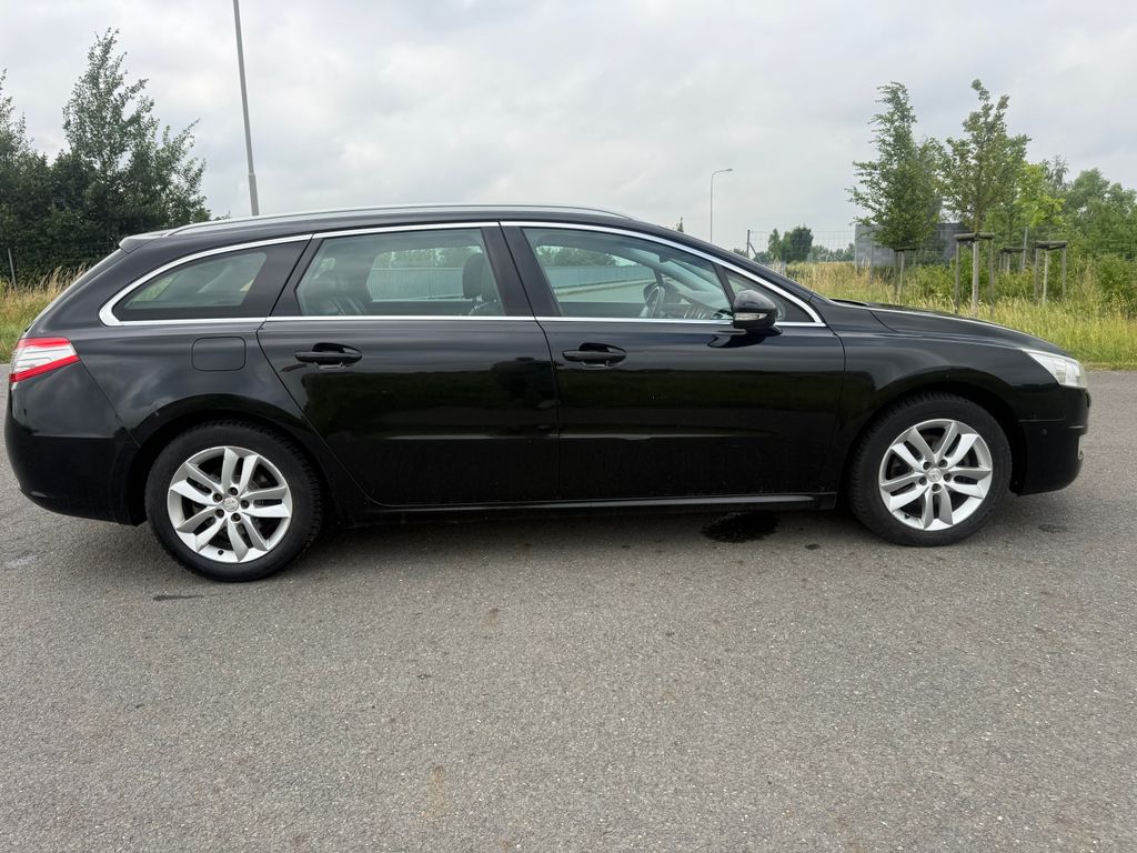 peugeot-508-sw-automaticka-prevodovka-panorama-klimatizace - 5