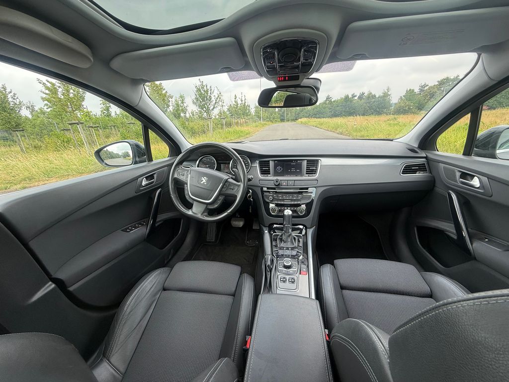 peugeot-508-sw-automaticka-prevodovka-panorama-klimatizace - 9