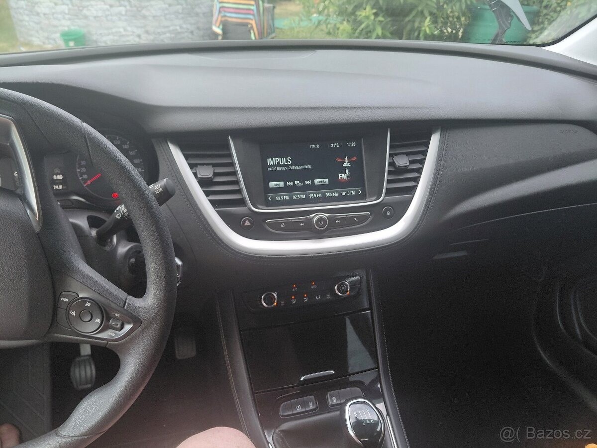 opel-grandland-1-2-x-benzin-96kw - 5