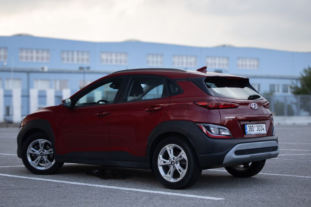hyundai-kona-145-kw-zaruka-do-1-8-2028-tazne-automat - 6