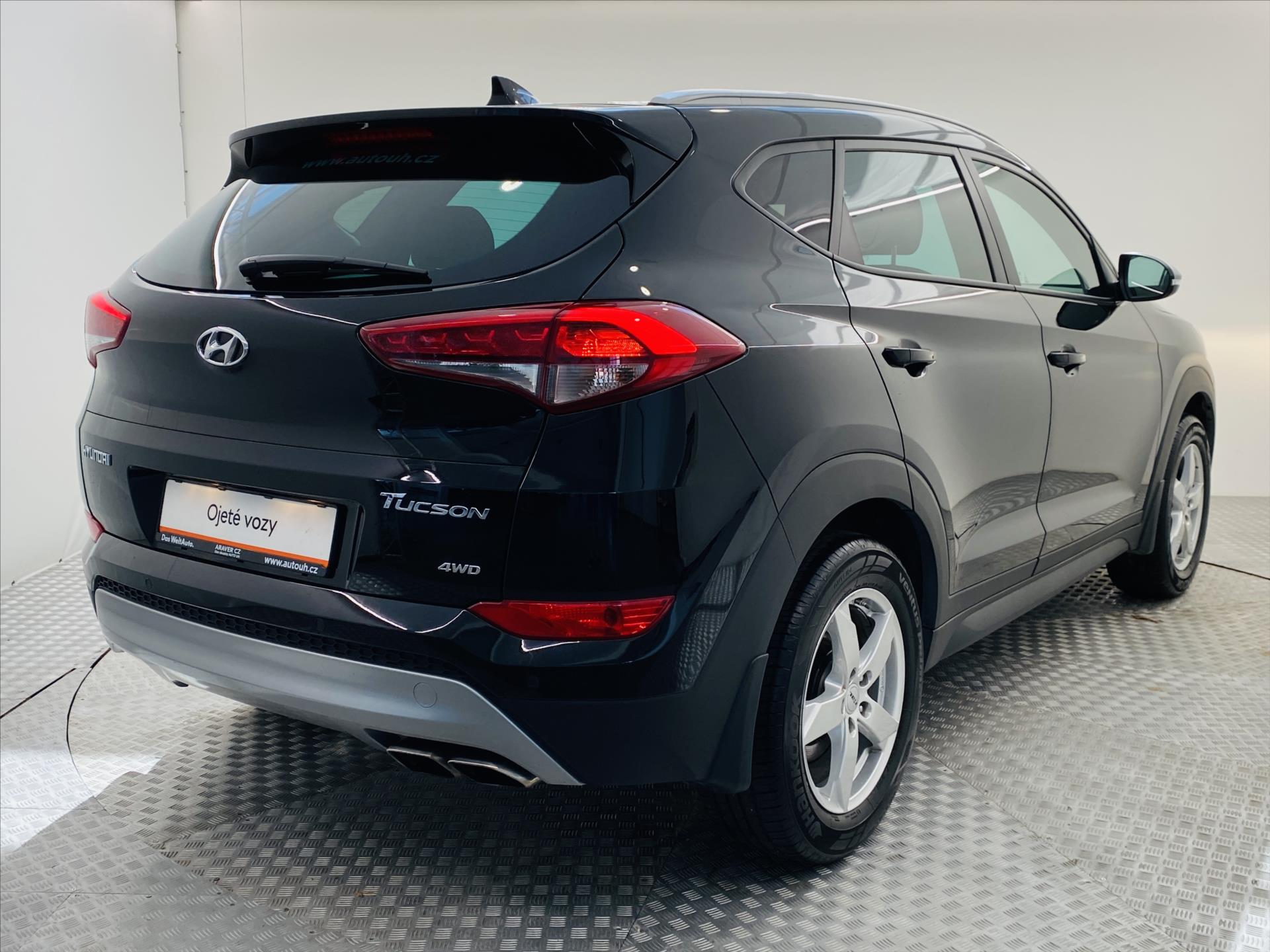 hyundai-tucson-1-6-t-gdi-130kw-4x4 - 1