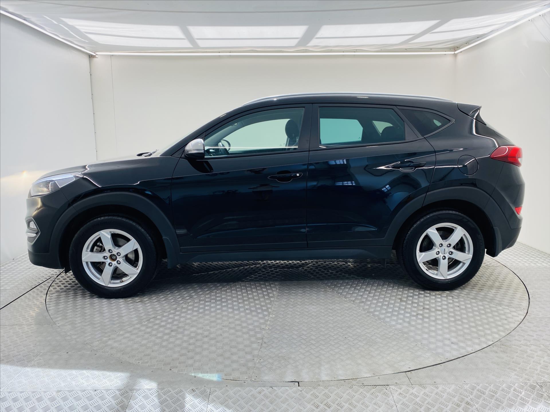 hyundai-tucson-1-6-t-gdi-130kw-4x4 - 2