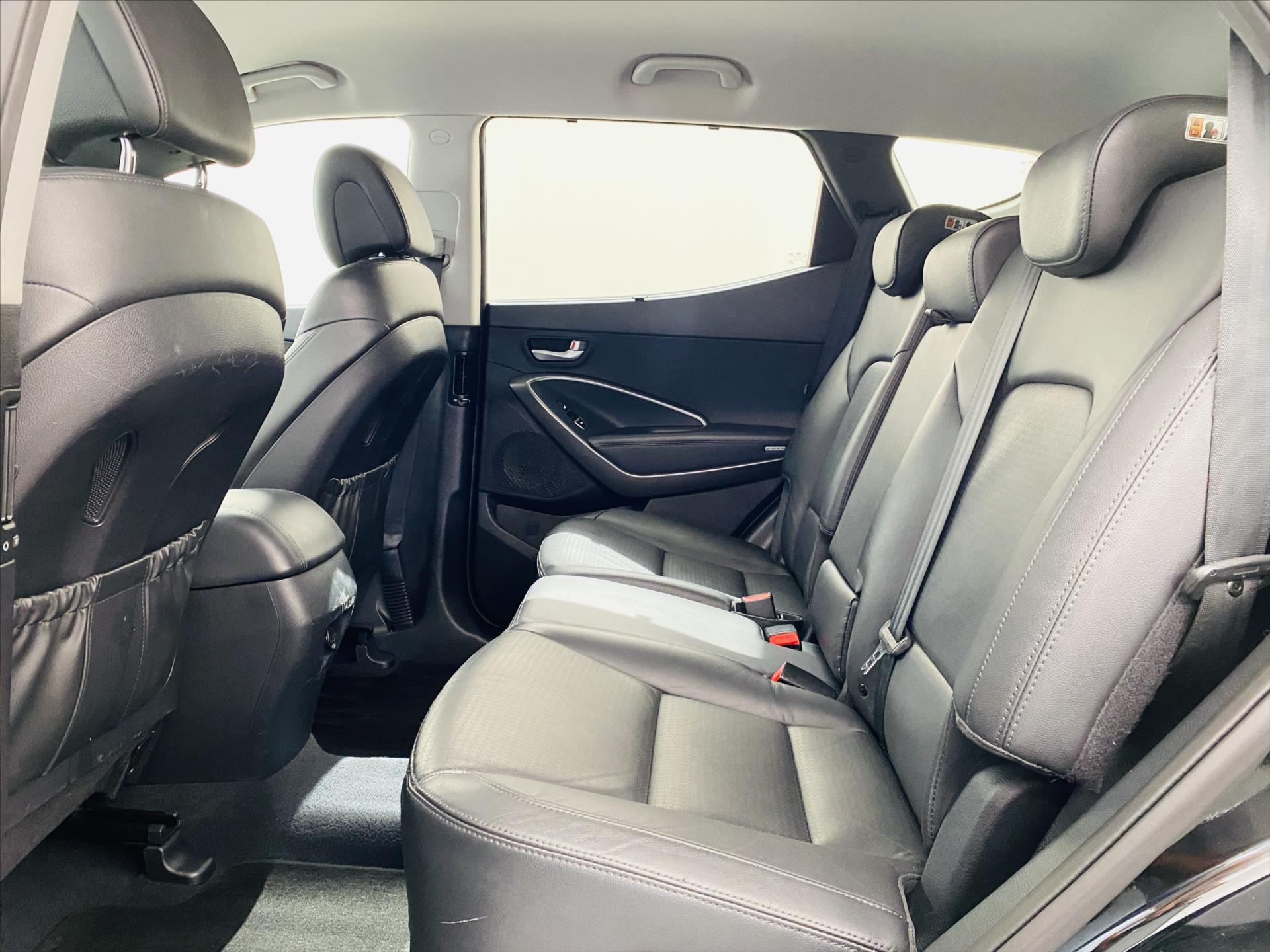 hyundai-santa-fe-2-2-crdi-145kw-style-4x4 - 5