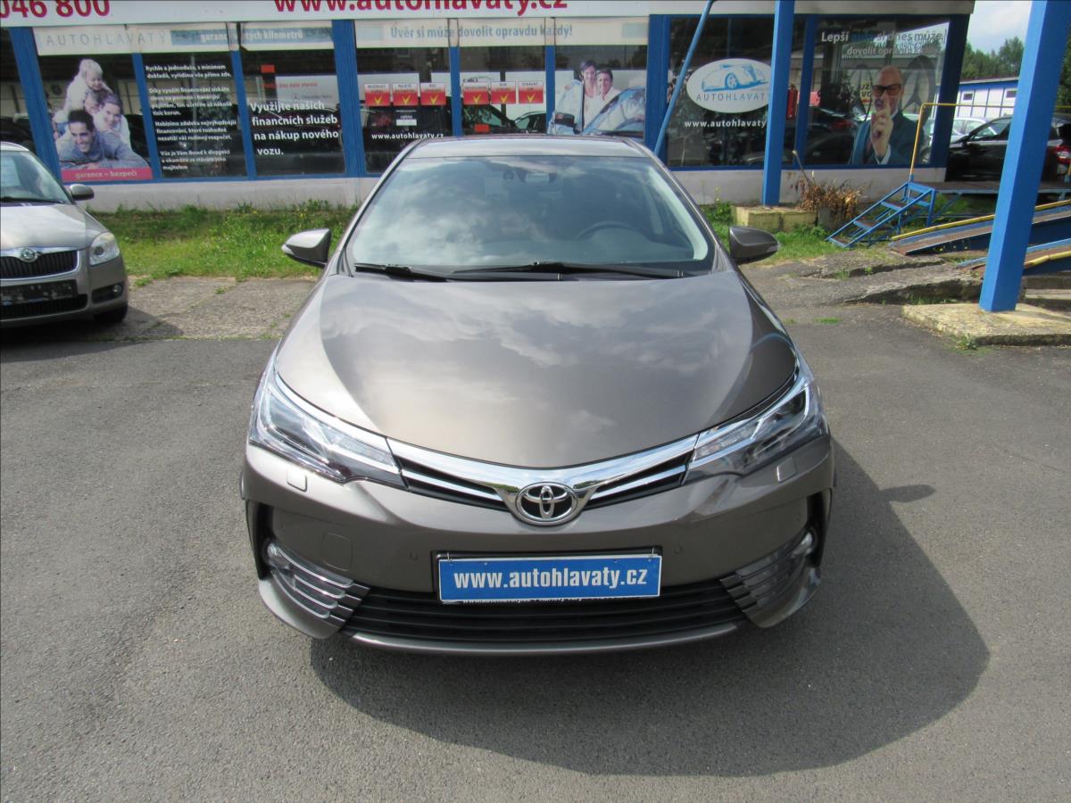toyota-corolla-1-6-vvt-i-97kw-sedan - 1