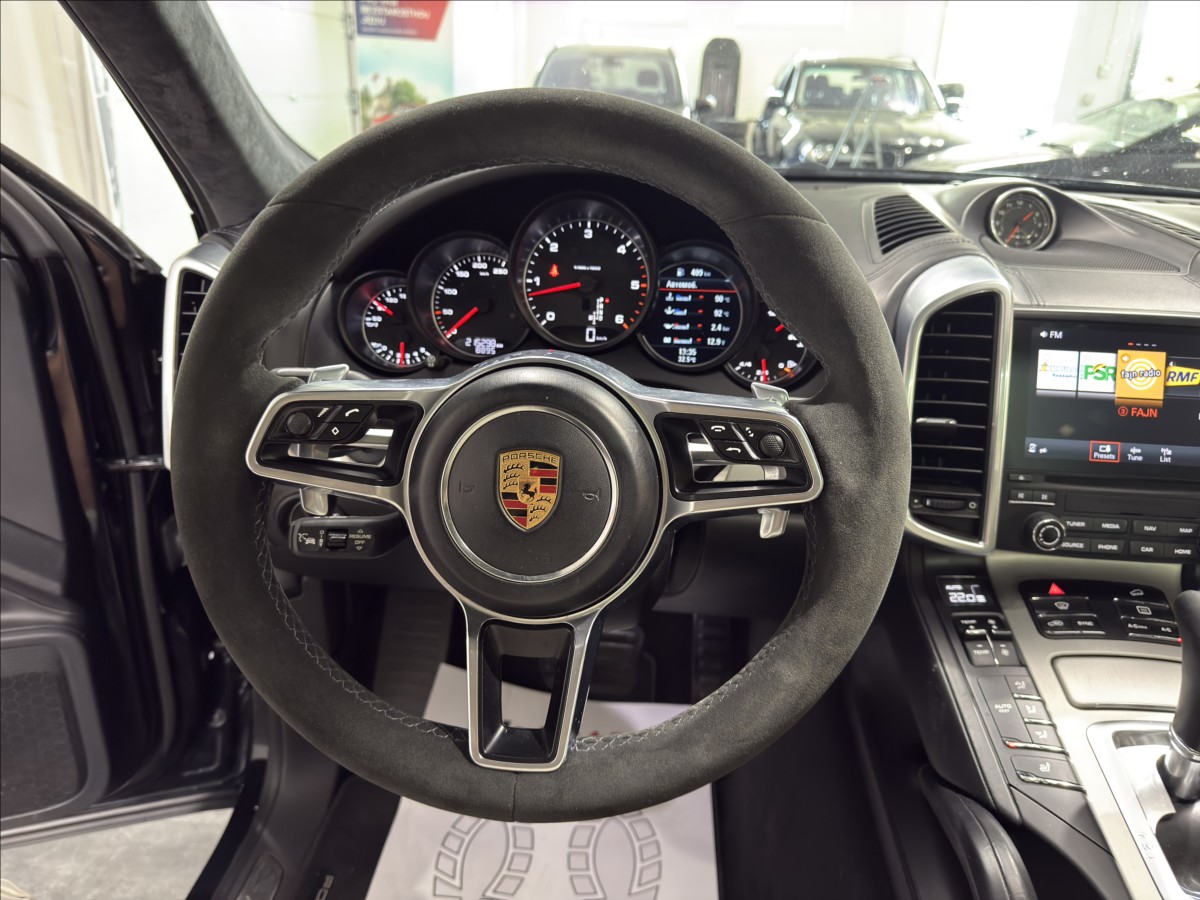 porsche-cayenne-3-0-d-vzduch-pano-bose-360 - 8