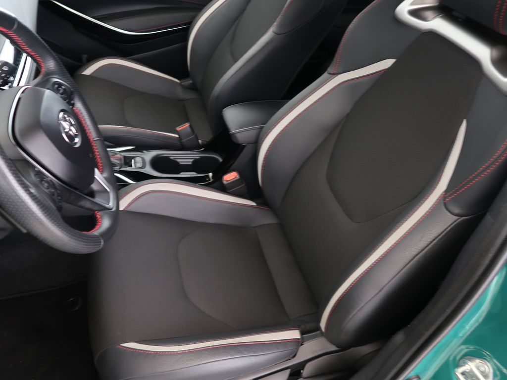 toyota-corolla-2-0hybrid-cz-1maj-gr-sport-jbl - 8