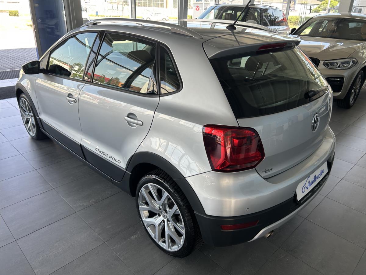 volkswagen-polo-1-2-tsi-cross-serviska-1-maj - 3