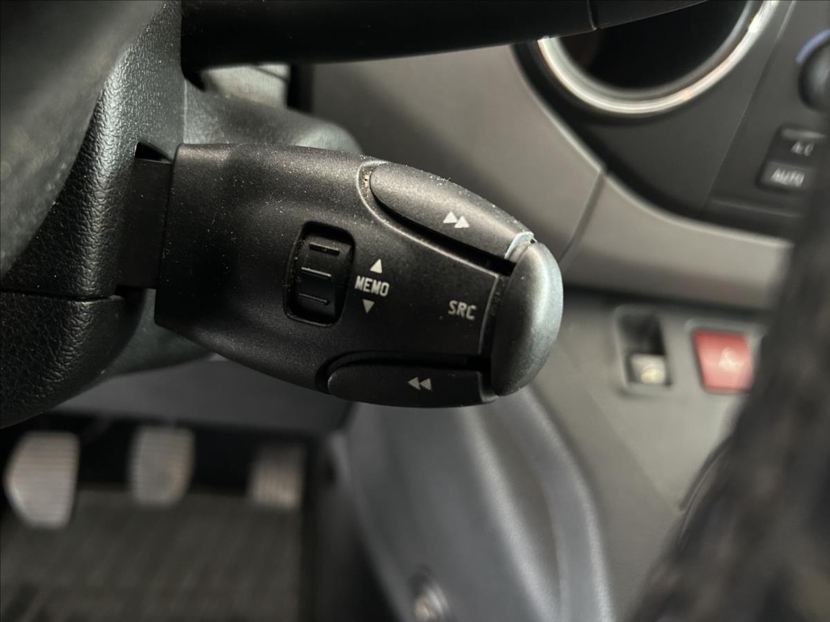 peugeot-partner-1-6-hdi-puvod-cr-serviska - 8