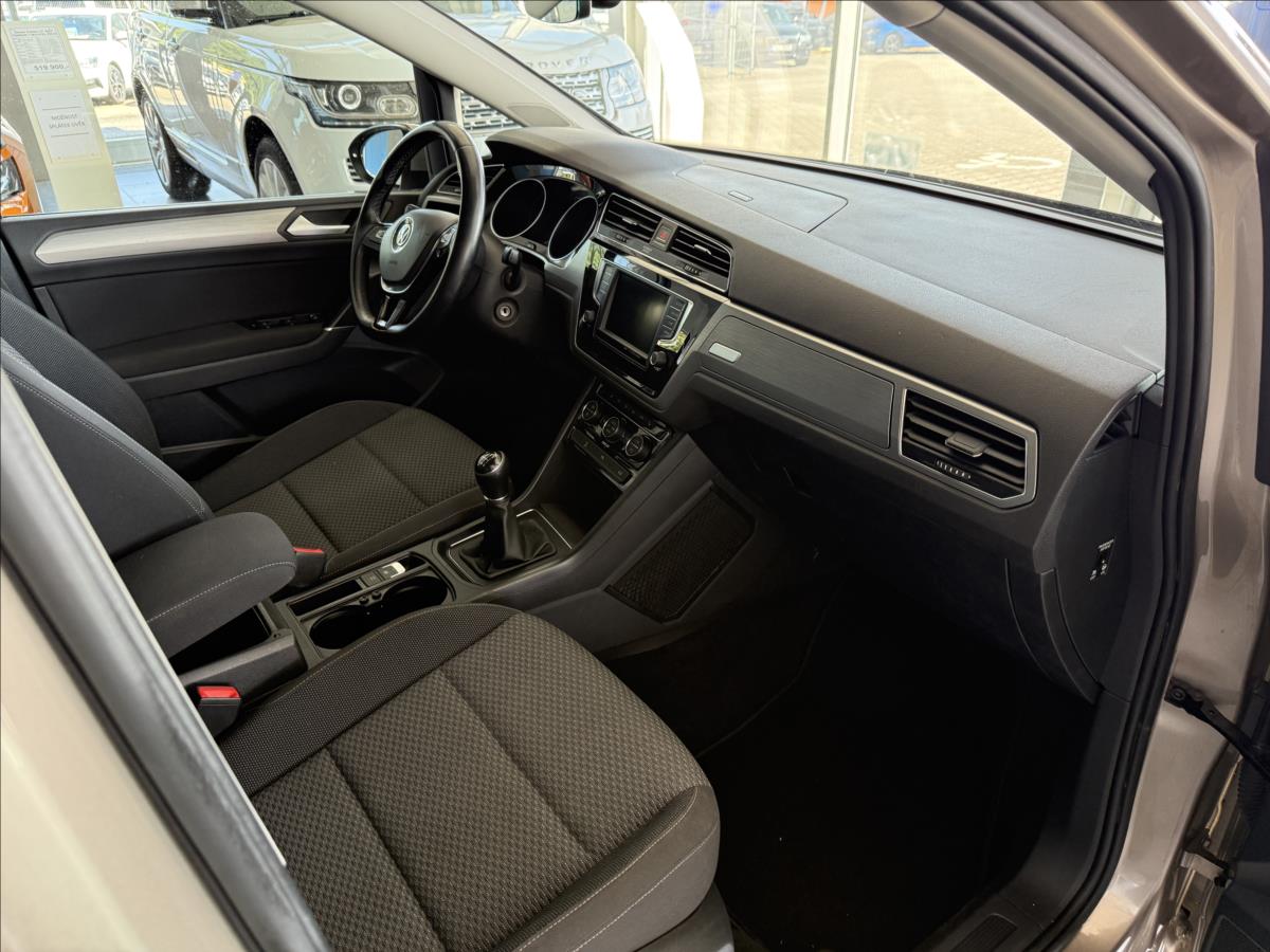 volkswagen-touran-2-0-tdi-110kw-1-maj-7mist-tazne - 7