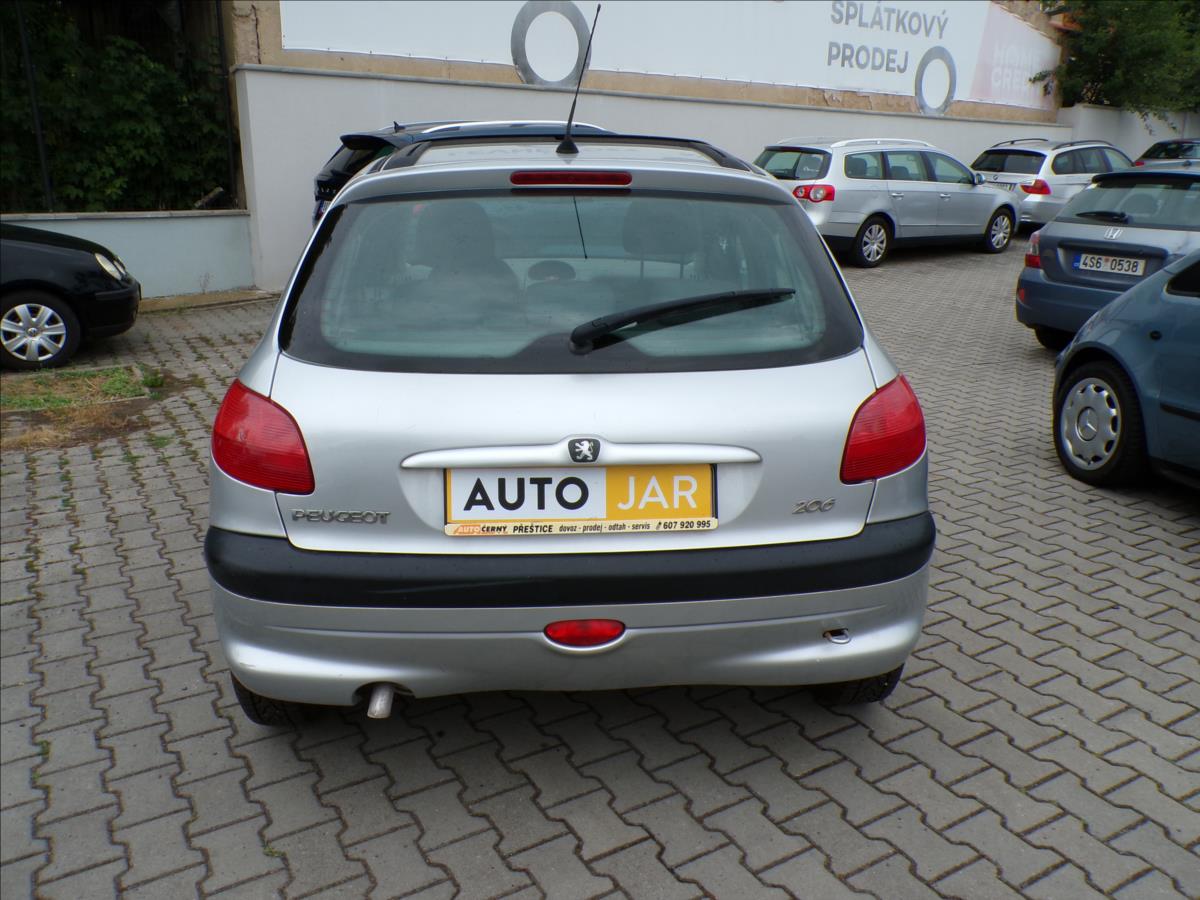 peugeot-206-1-4-i - 4