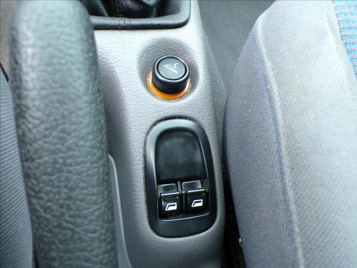 peugeot-206-1-4-i - 9