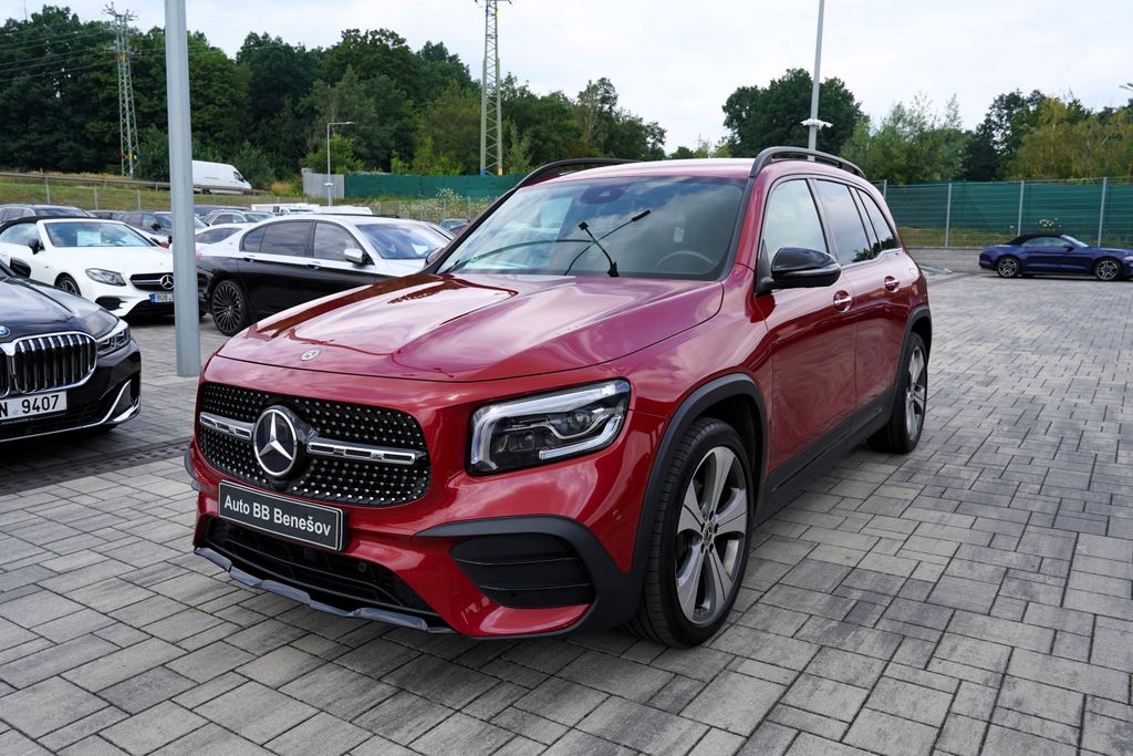 mercedes-benz-glb-200d-4matic-amg-at-150-ps-led - 1
