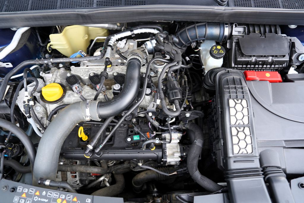 renault-megane-1-2-tce-automat-132-ps-cr - 9
