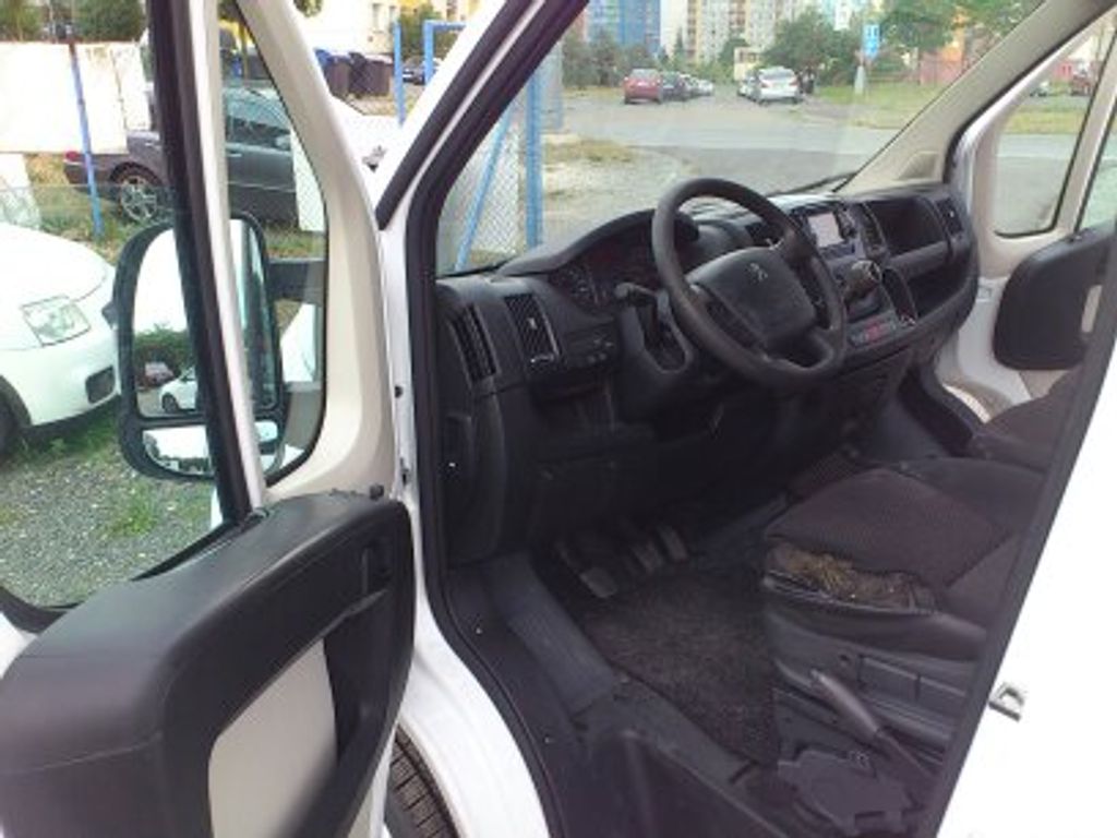 peugeot-boxer-2-2-hdi-84-kw-l1-h1 - 9