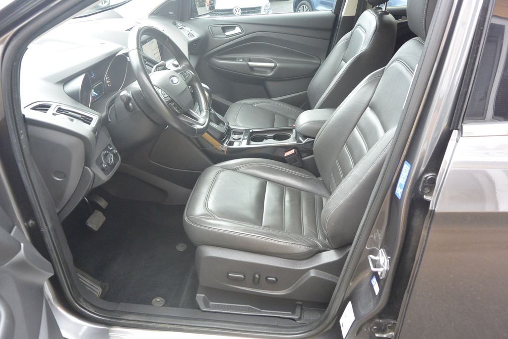ford-kuga-2-0tdci-4x4-at-titanium-132kw - 7