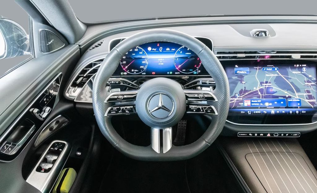 mercedes-benz-tridy-e-d-amg-premium-airmatic - 9