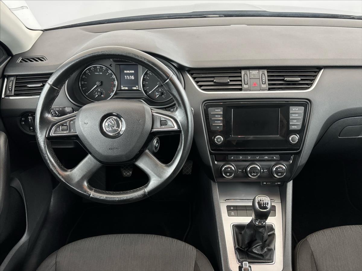 skoda-octavia-2-0-2-0tdi-elegance-plus - 4