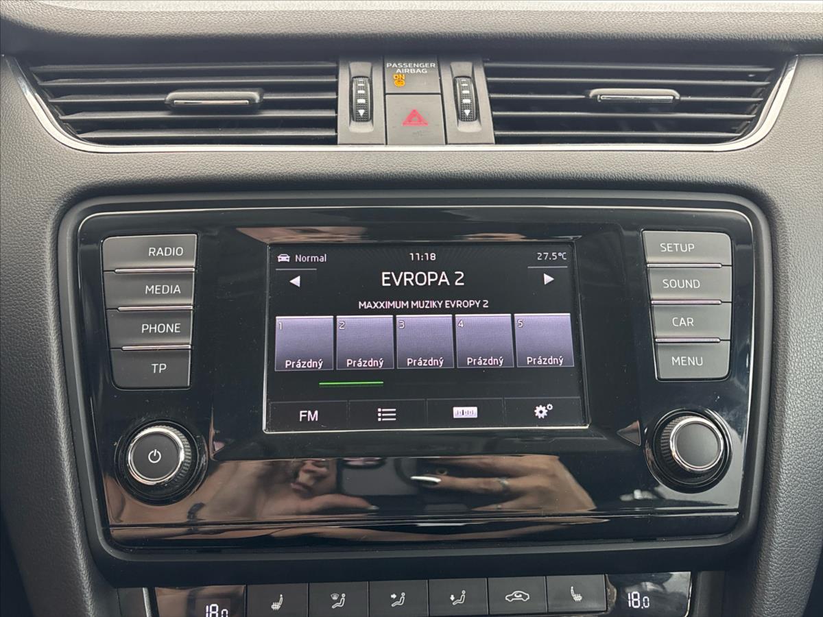 skoda-octavia-2-0-2-0tdi-elegance-plus - 8