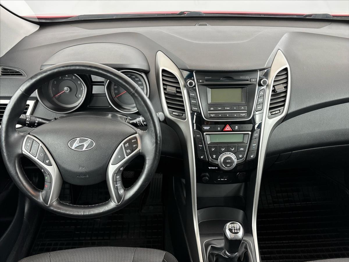 hyundai-i30-1-6-gdi-weekend - 4