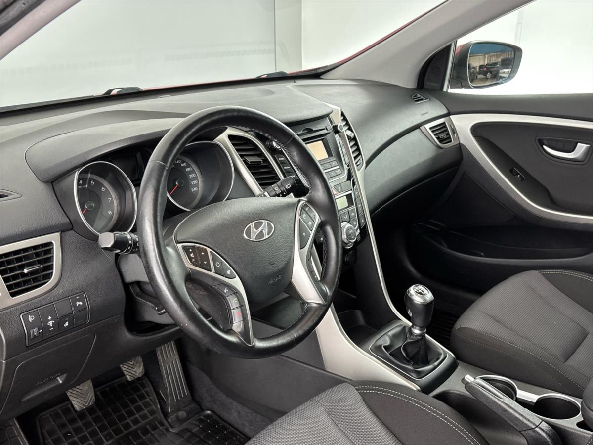 hyundai-i30-1-6-gdi-weekend - 5