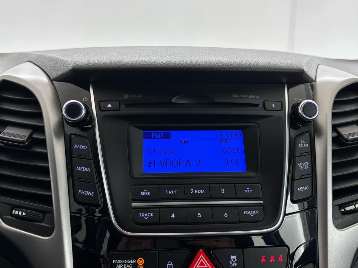 hyundai-i30-1-6-gdi-weekend - 6