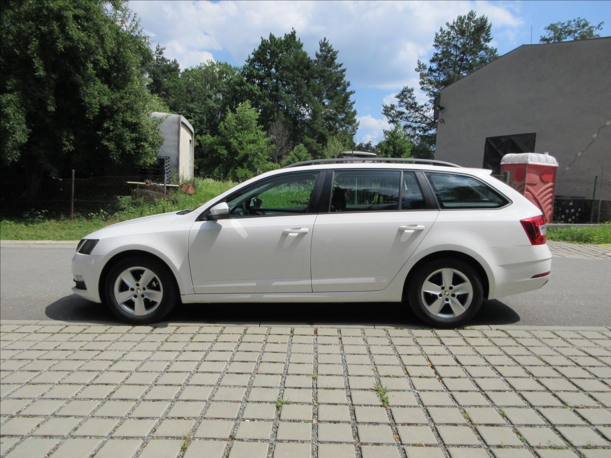 skoda-octavia-1-6-tdi-85-kw-navi-nove-v-cr - 5