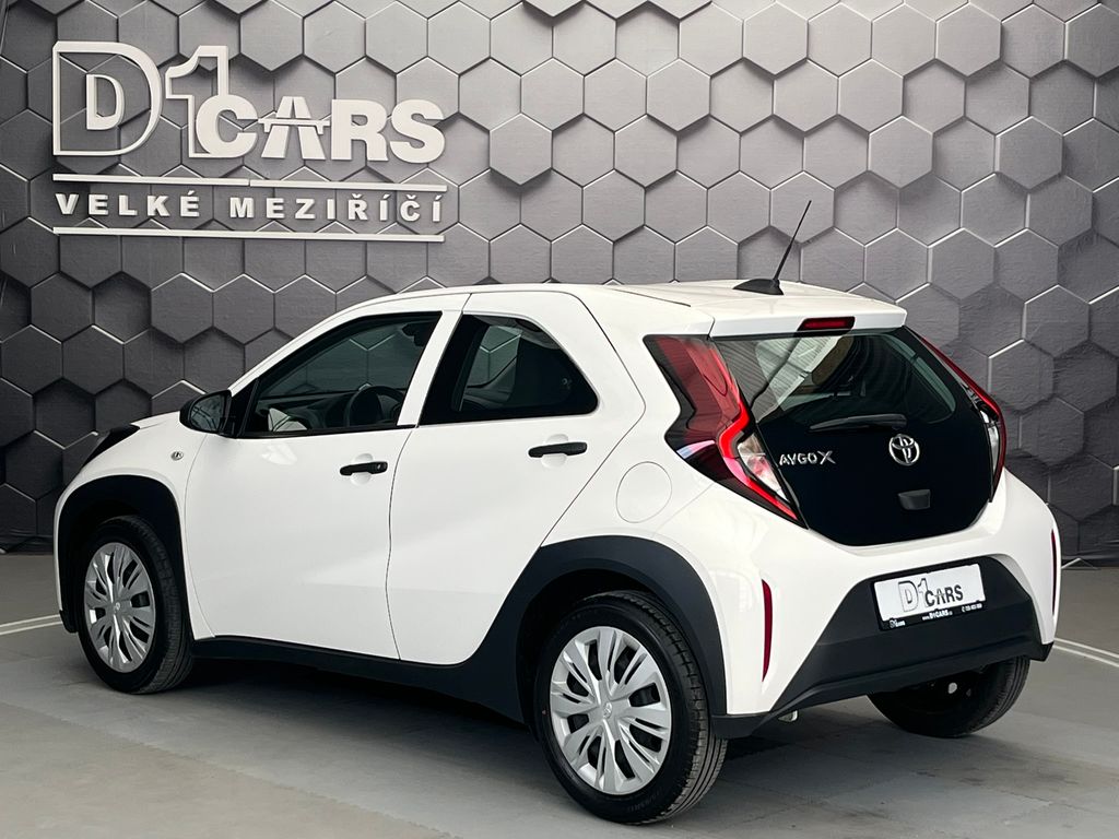 toyota-aygo-x-1-0-vvt-i-53-kw-zamluveno - 1