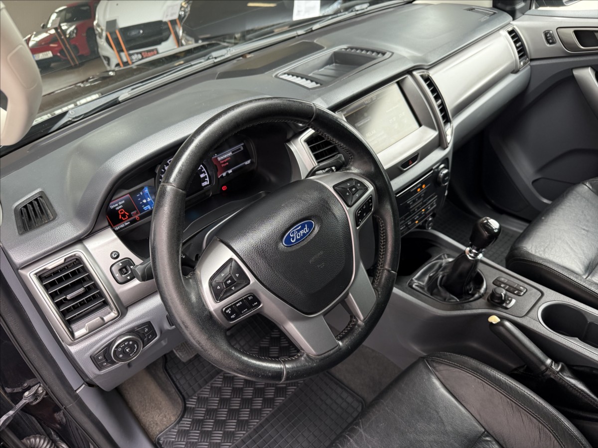 ford-ranger-3-2-limited-hardtop-po-servisu - 8