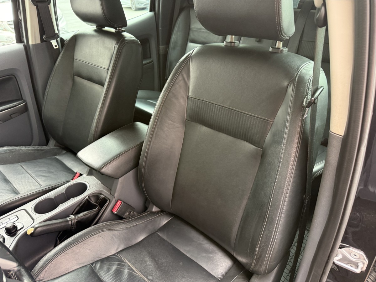 ford-ranger-3-2-limited-hardtop-po-servisu - 9