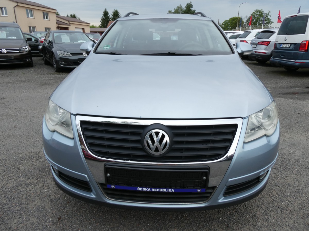 volkswagen-passat-2-0-tdi-103kw-comfort-navi-tz - 1