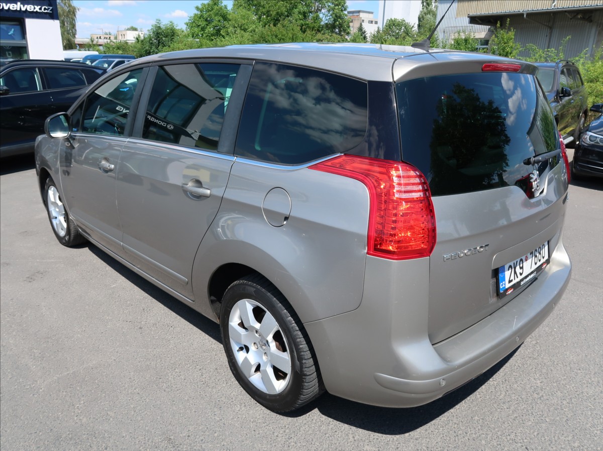 peugeot-5008-2-0-hdi-110kw-novecr-7mist - 3