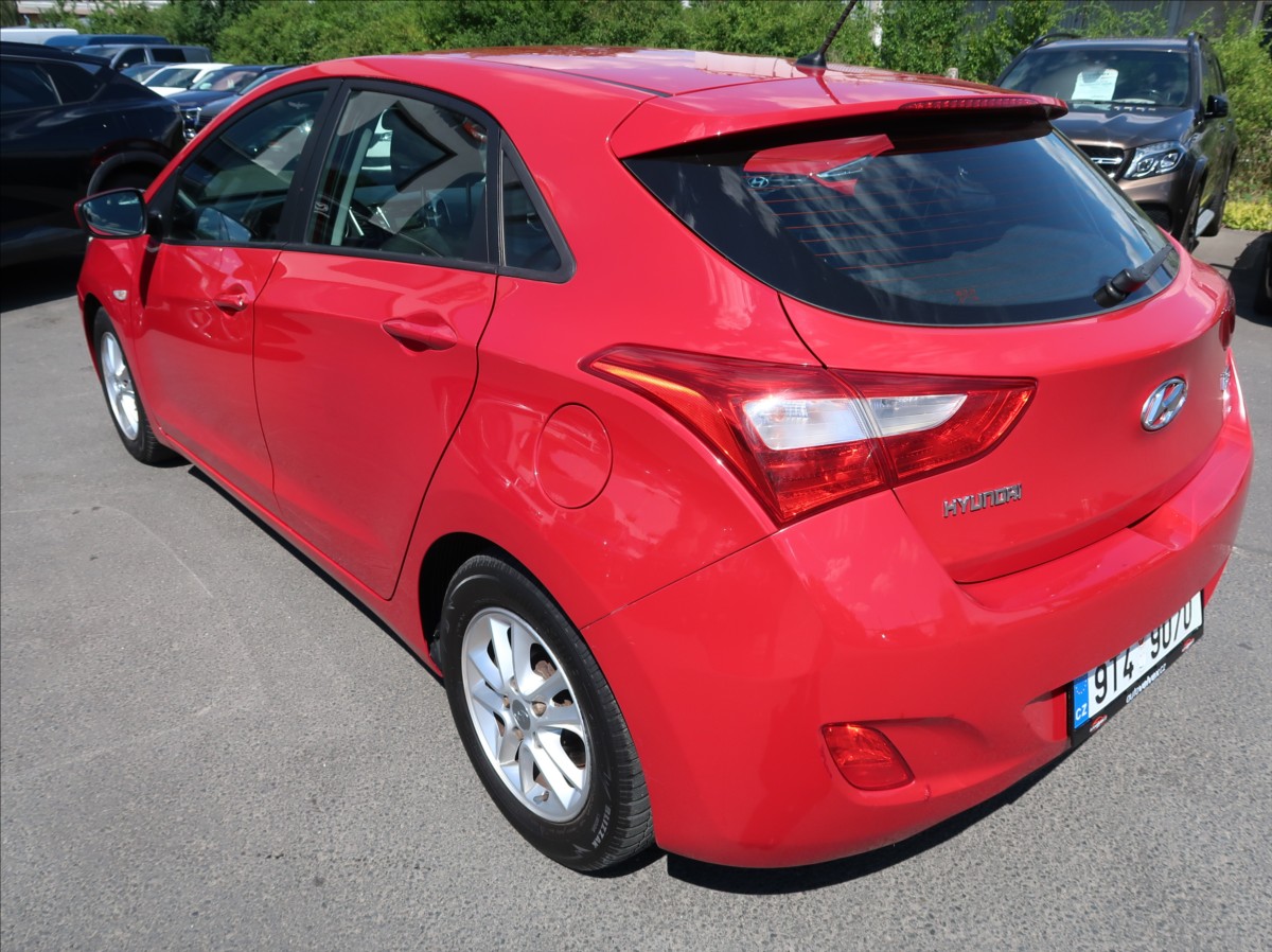 hyundai-i30-1-4-cvvt-73kw-novecr-klima - 3