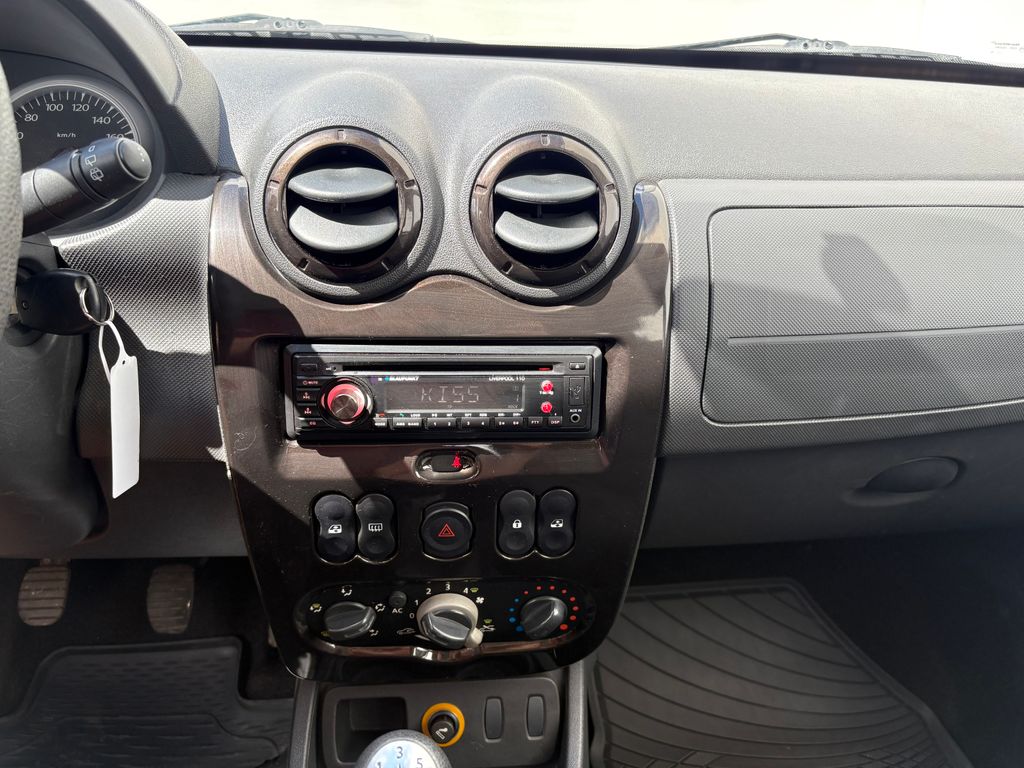 dacia-duster-1-6i-77kw-klima - 9