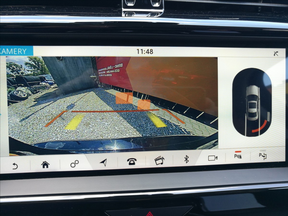 jaguar-xe-2-0-t-52000-km - 8