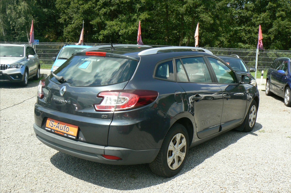 renault-megane-1-5-dci-grand-tour - 3