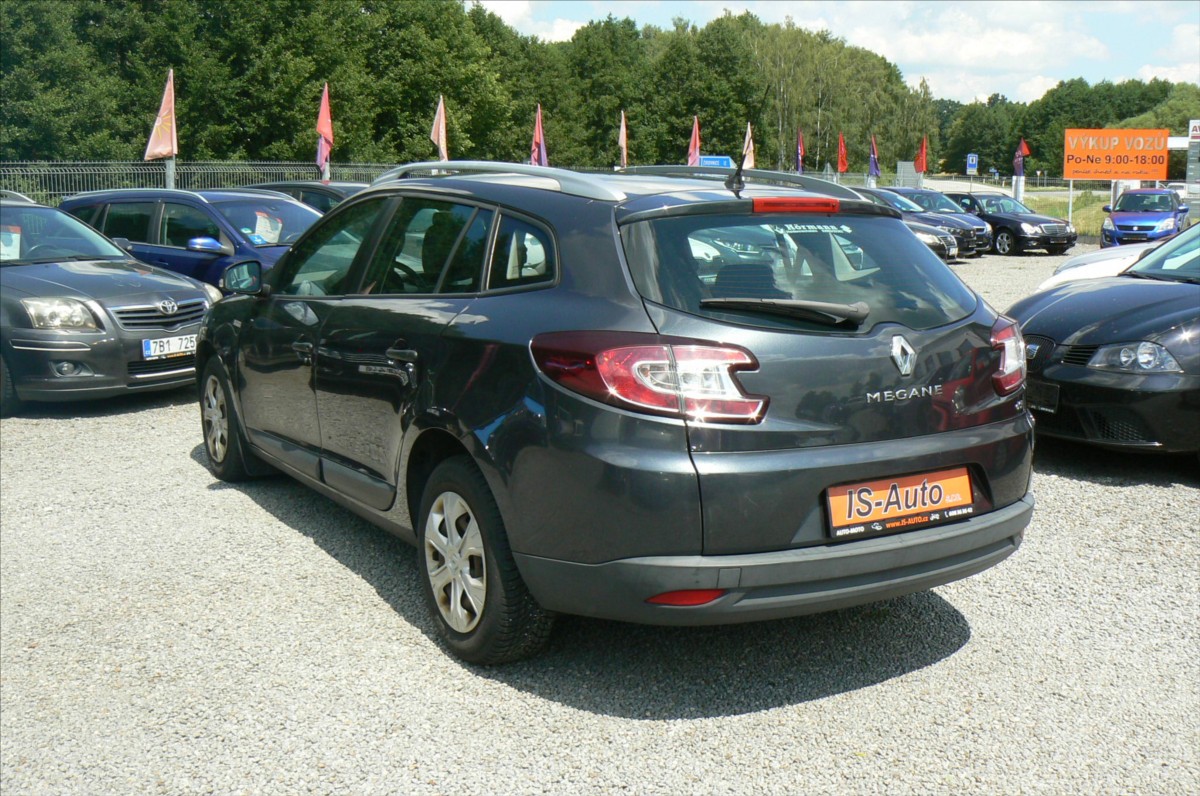 renault-megane-1-5-dci-grand-tour - 4