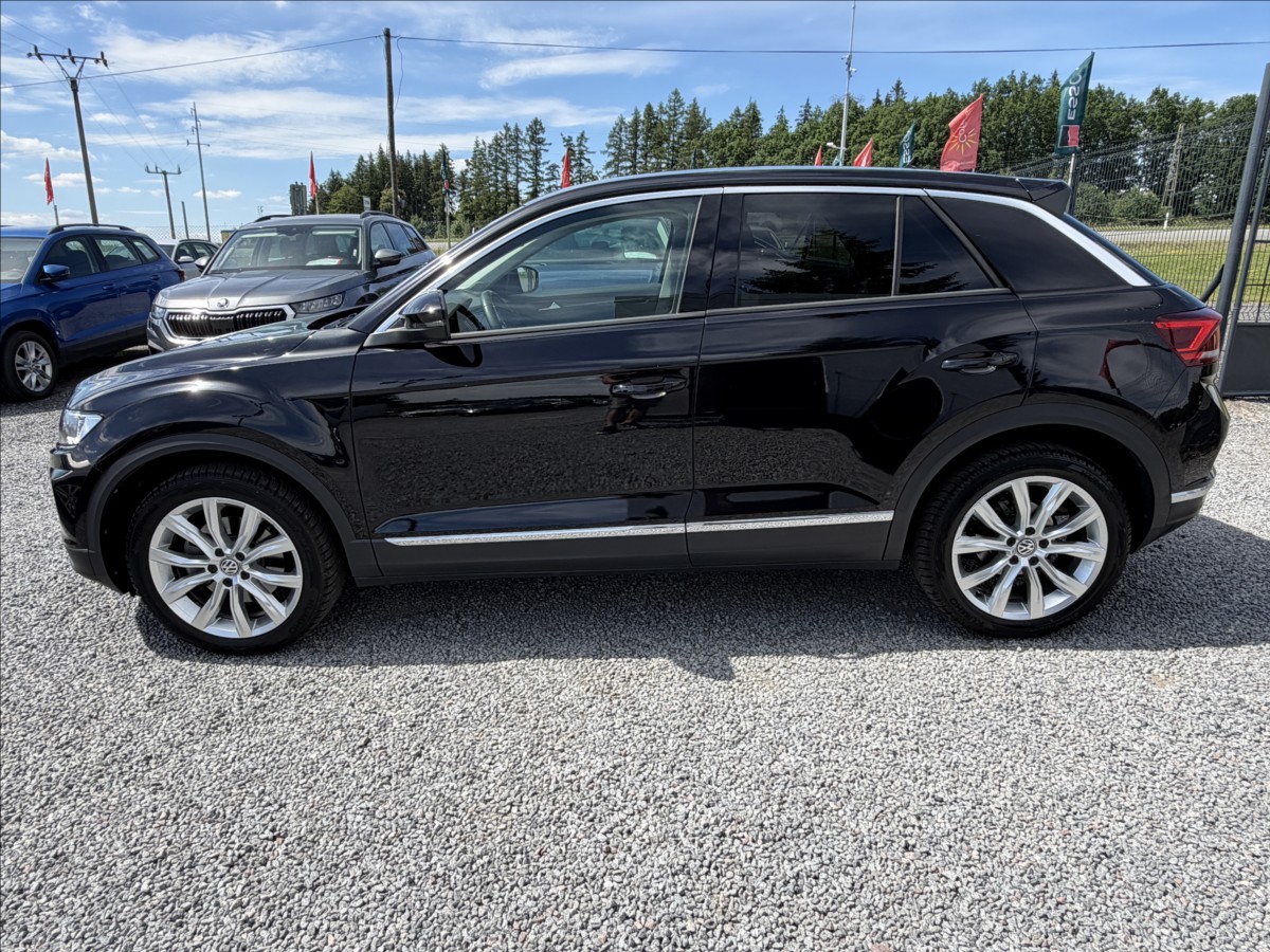 volkswagen-t-roc-1-5-tsi-110kw-advanced-virtual - 3