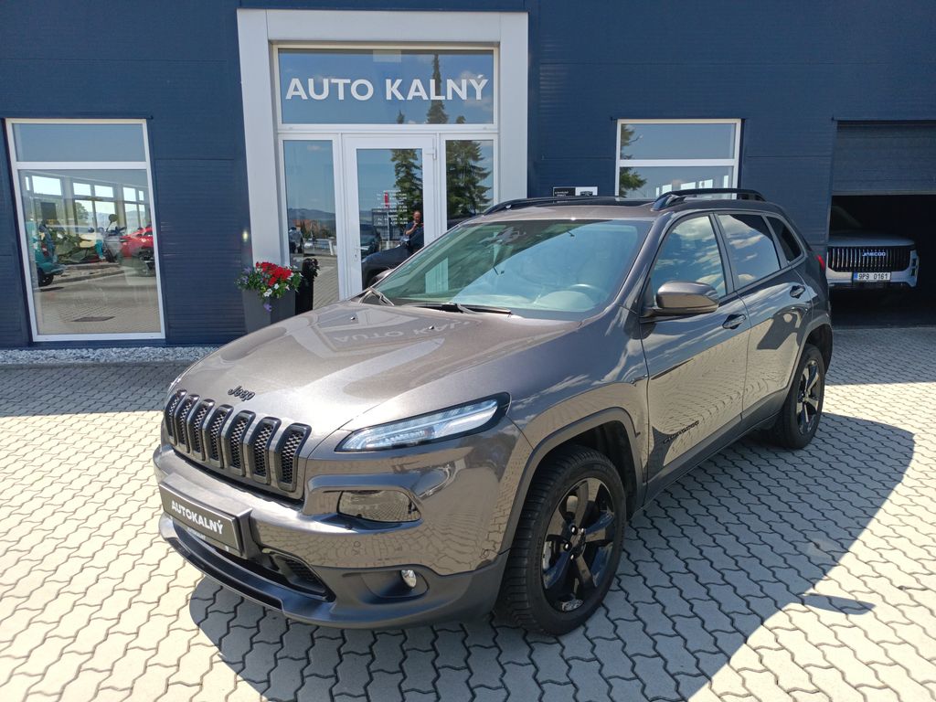 Jeep Cherokee 2,2 4WD 9ATX 200k Limited
