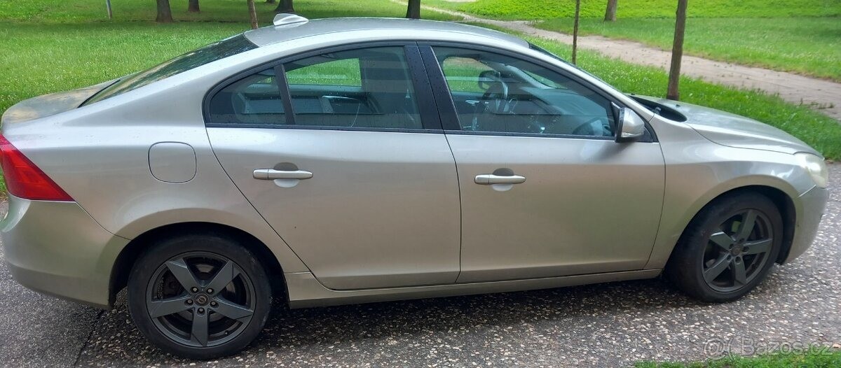volvo-s60-d3-komplet-po-servisu - 3