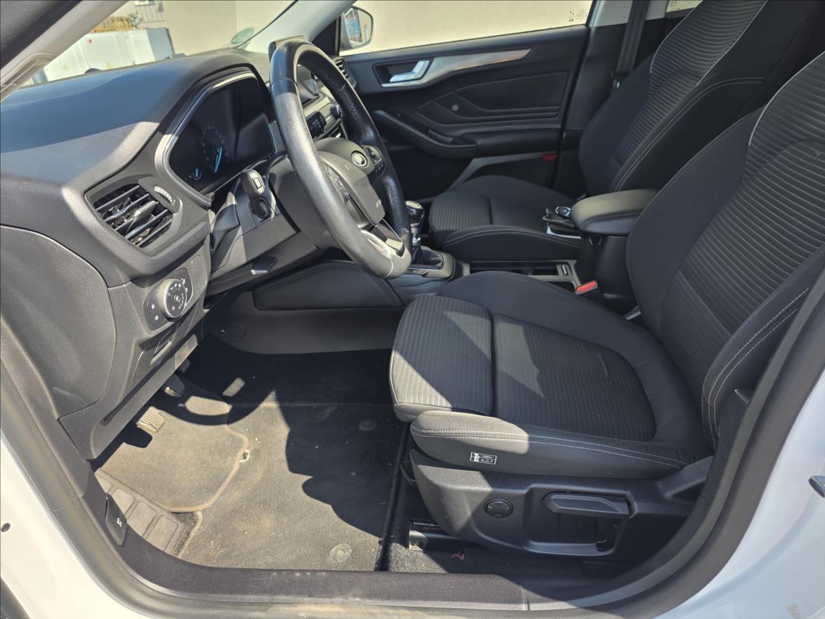 ford-focus-1-5-1-5-tdci-cool-connect-120ps-dph-1-5-tdci-cool-connect-120ps-dp - 8