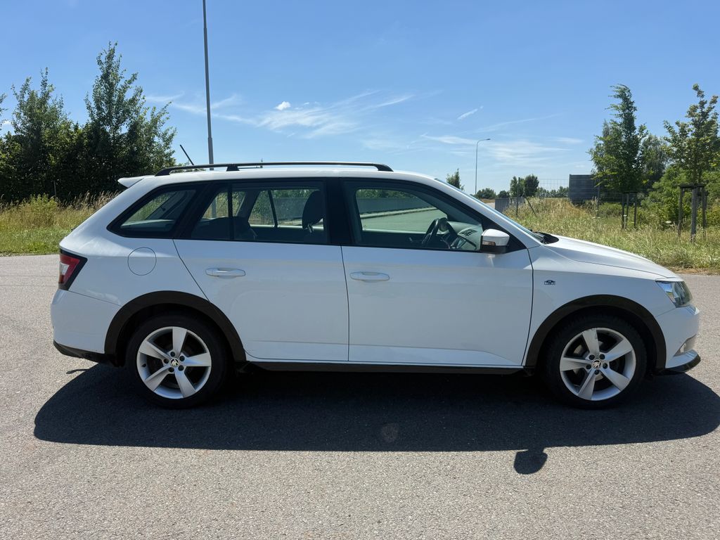skoda-fabia-1-0-mpi-55-kw-lpg-monte-carlo - 4