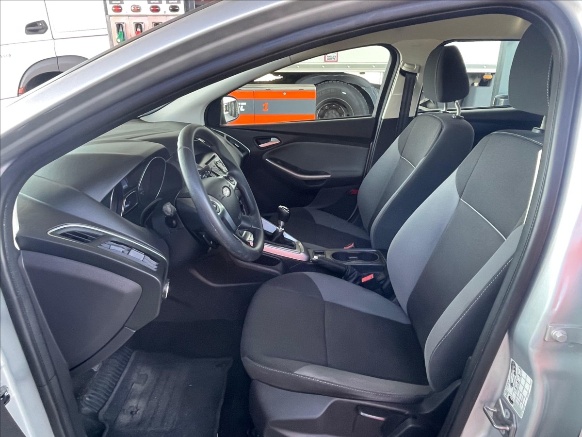 ford-focus-1-6-tdci - 7