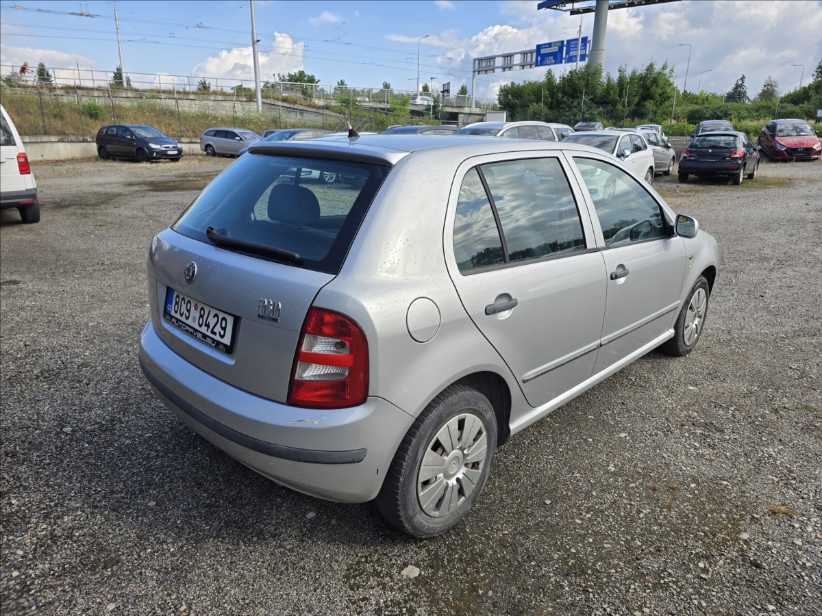 skoda-fabia-1-4-mpi-nova-stk - 4